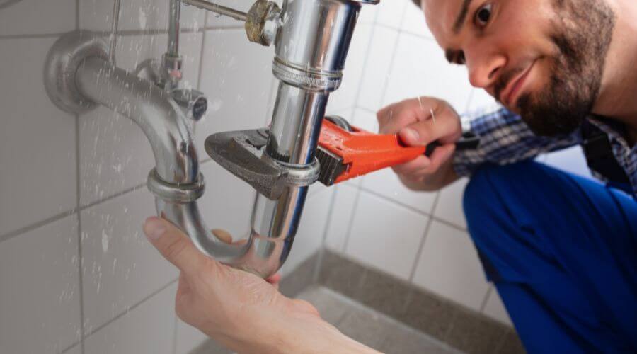 Professional clogged toilet repair services in Cleveland, MO