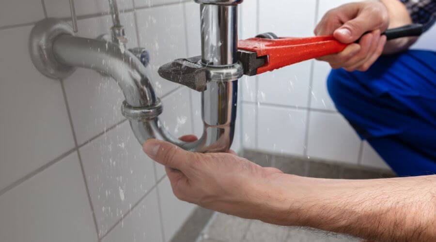 Professional clogged toilet repair in Cleveland, MO